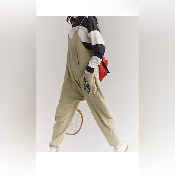 FP Movement by Free People Pants - FREE PEOPLE MOVEMENT Hot Shot Logo Onesie sz xs moss combo